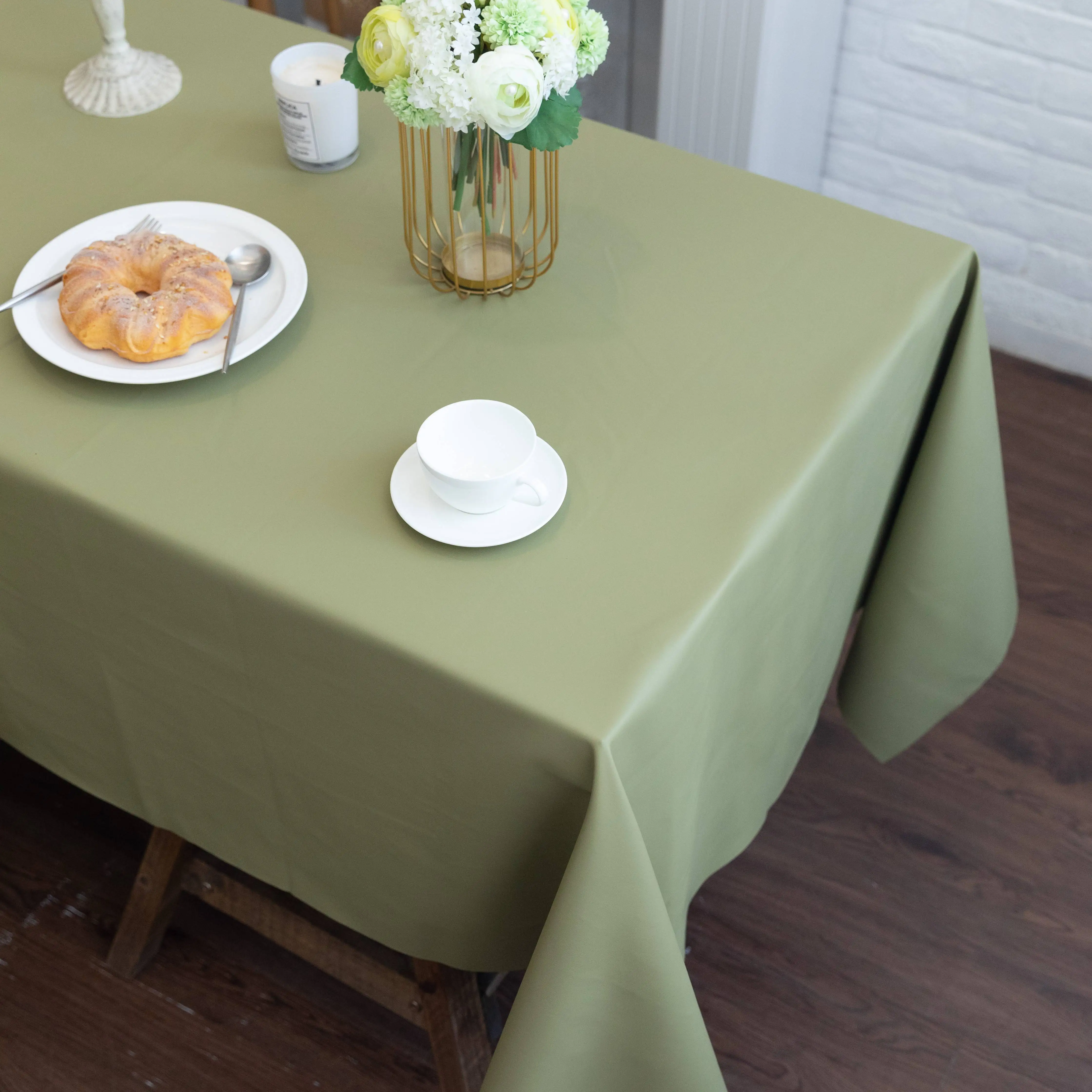 

Waterproof Faux Leather Tablecloths, Wipeable Reusable Table Cover for Outdoor Tables, Picnic, Camping,Dining Table,Fruit Green