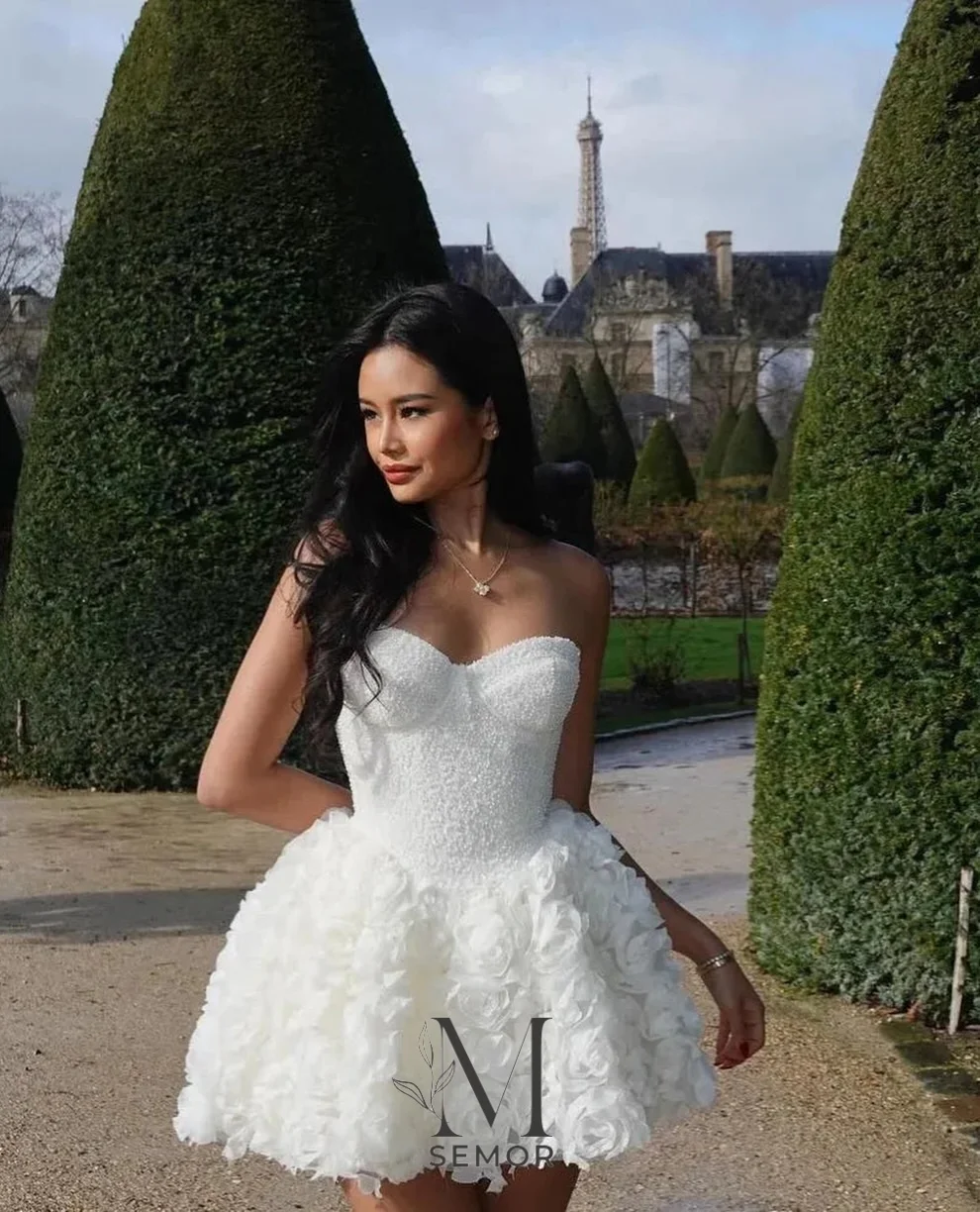 Semor Customized Charming Short Wedding Dress 2026 Exquisite Lace 3D Flowers Pleat Sweetheart Sleeveless Mini Bridal Party Dress