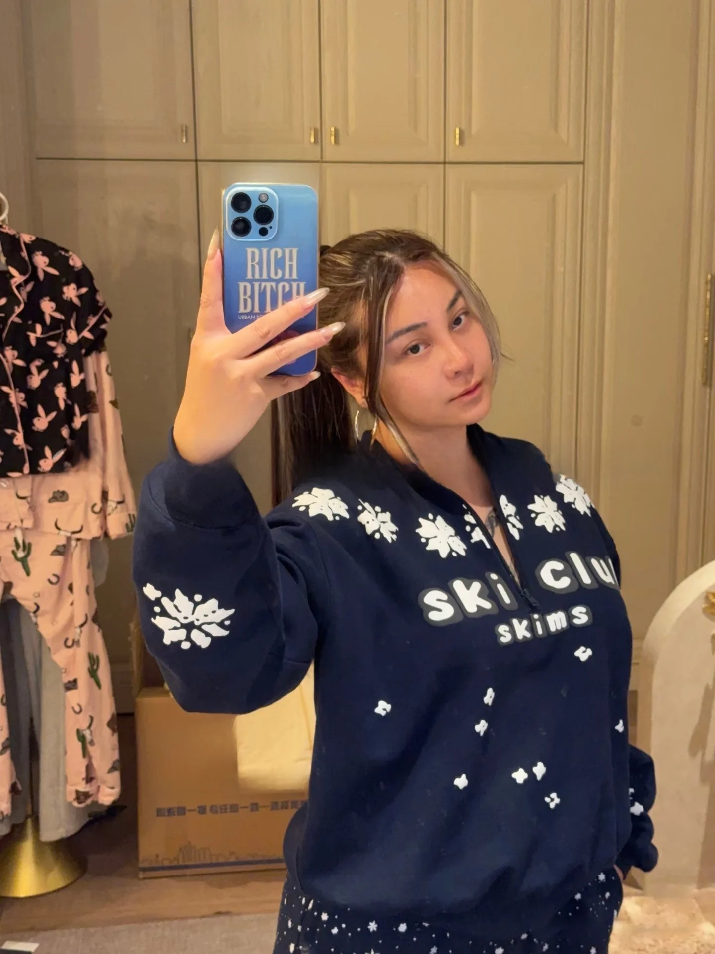 

Australian Casual Loose Fit Hoodie Snowflake Print f Zipper Collar Versatile Comfortable Cotton Blend Women's Sweatirt