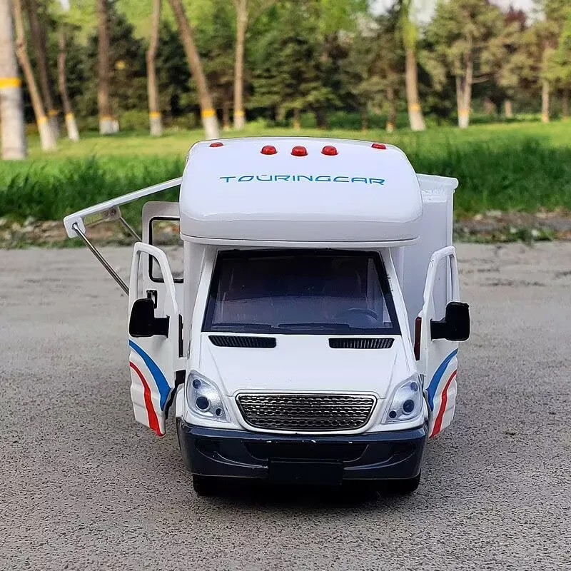 1:28 Diecast Luxury RV Recreational Vehicle Car Model Toy Metal Camper Van Motorhome Touring Car Model Sound and Light Kids Gift