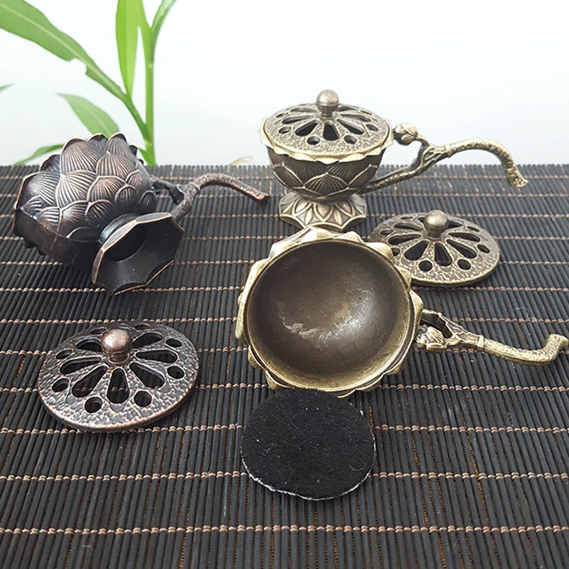 Bruciatore di incenso di loto in metallo ciotola porta incenso con manico Yoga meditazione decorazioni per la casa bruciatore di incenso in lega di stile antico