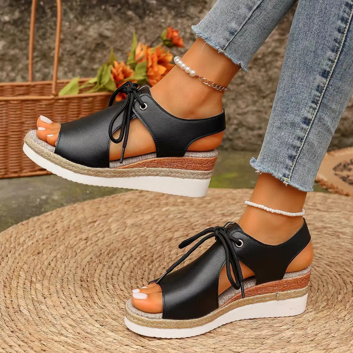 

Women Sandals 2024 Summer New Fashion Metal Buckle Designer Sandals Leather Outdoor Open Toe Casual Vacation Beach Roman Sandals