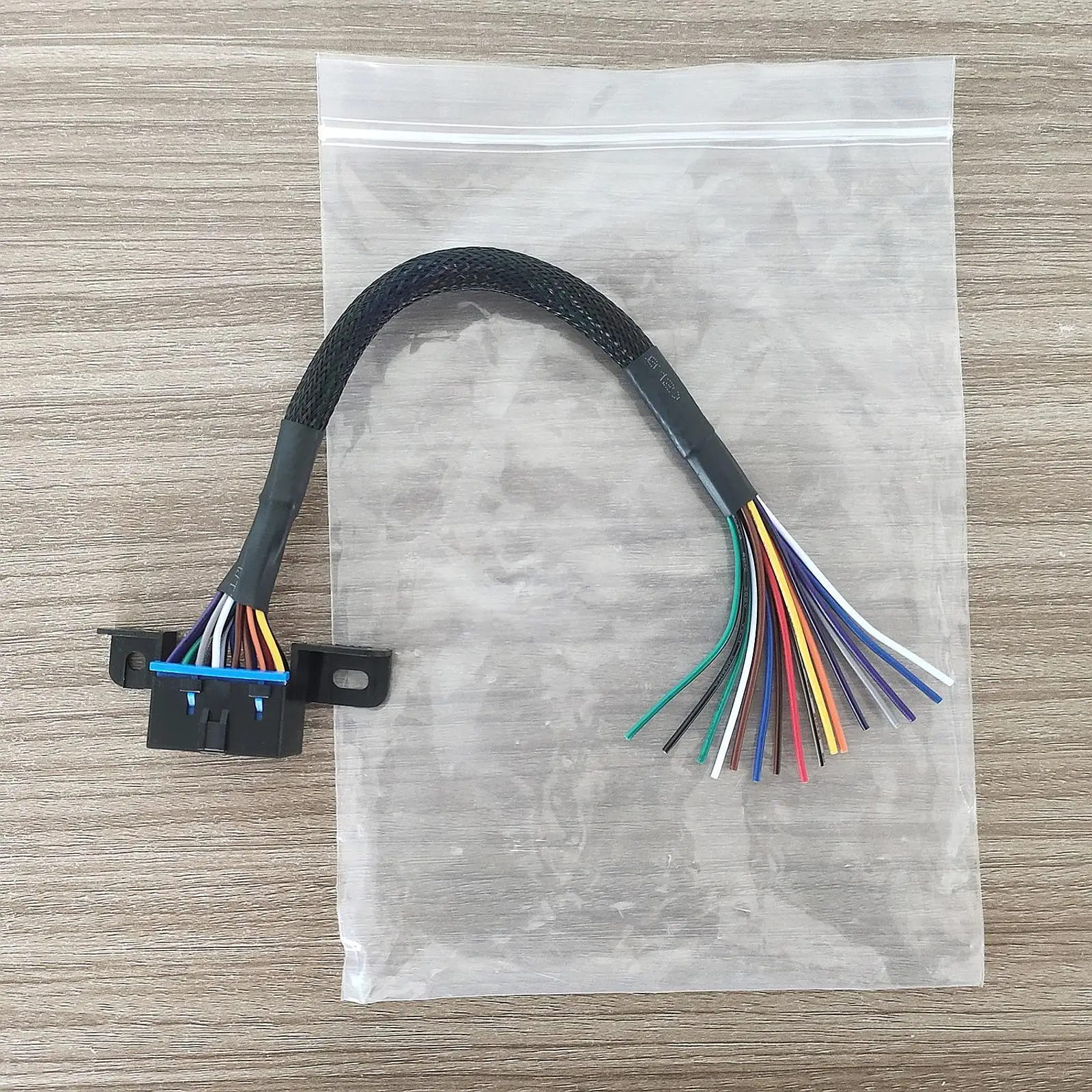 

Кабель-удлинитель для диагностики OBD2: штекер-гнездо (12 дюймов/30 см) с плетеным проводом и открытым концом для подключения к порту Dash