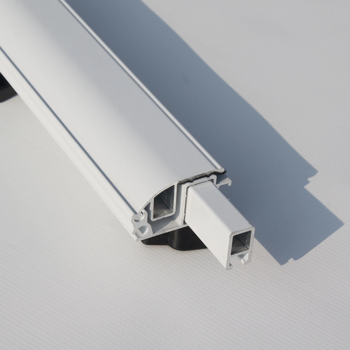 Soleflex Factory Sale Aluminium Alloy White Anti-Flap Kits for Full Cassette Awning