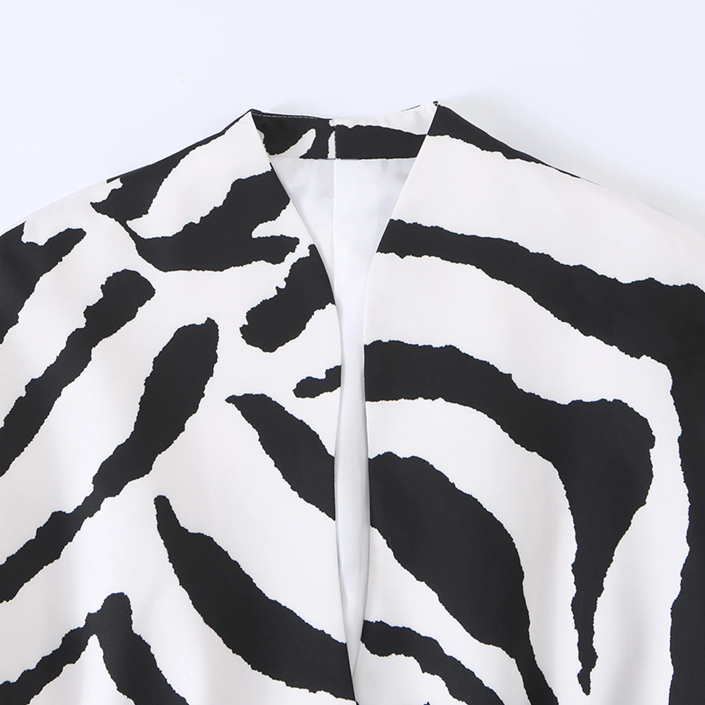 Fashionable Zebra Stripe Button up Stand Collar Suit Jacket Women's Summer 2026 New Arrival Versatile Matching Style Outerwear