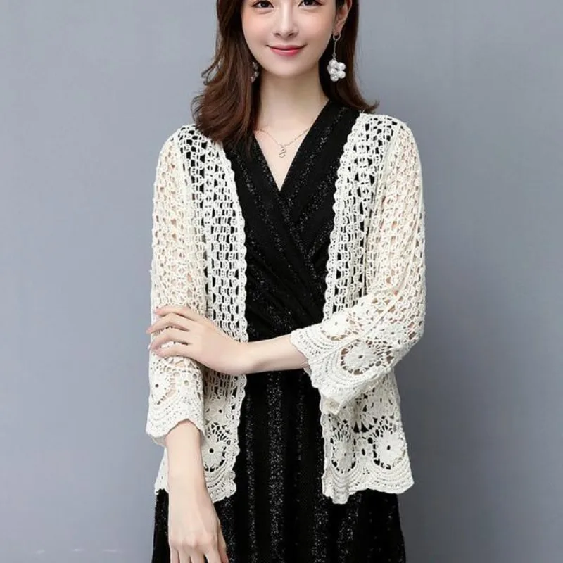 Lace shawl short jacket for women\'s short summer hollow out versatile outerwear thin cardigan top trend
