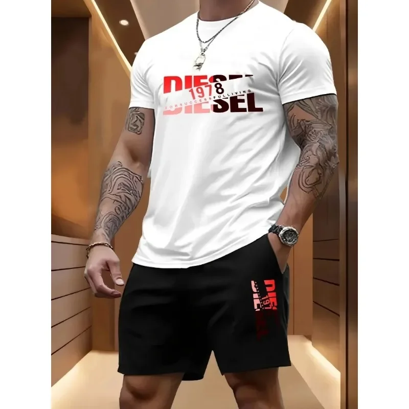

Summer Men's Casual Two Piece Set Round Neck Short Sleeve T-shirt Sports Shorts Outdoor Activities Breathable Quick Dry Suit