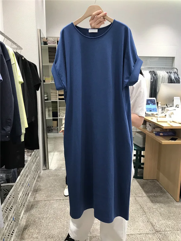 2025 ฤดูร้อนใหม่เสื้อยืดแขนสั้นผู้หญิงหลวมปานกลางถึงยาวเข่าขี้เกียจชุดผ้าฝ้าย