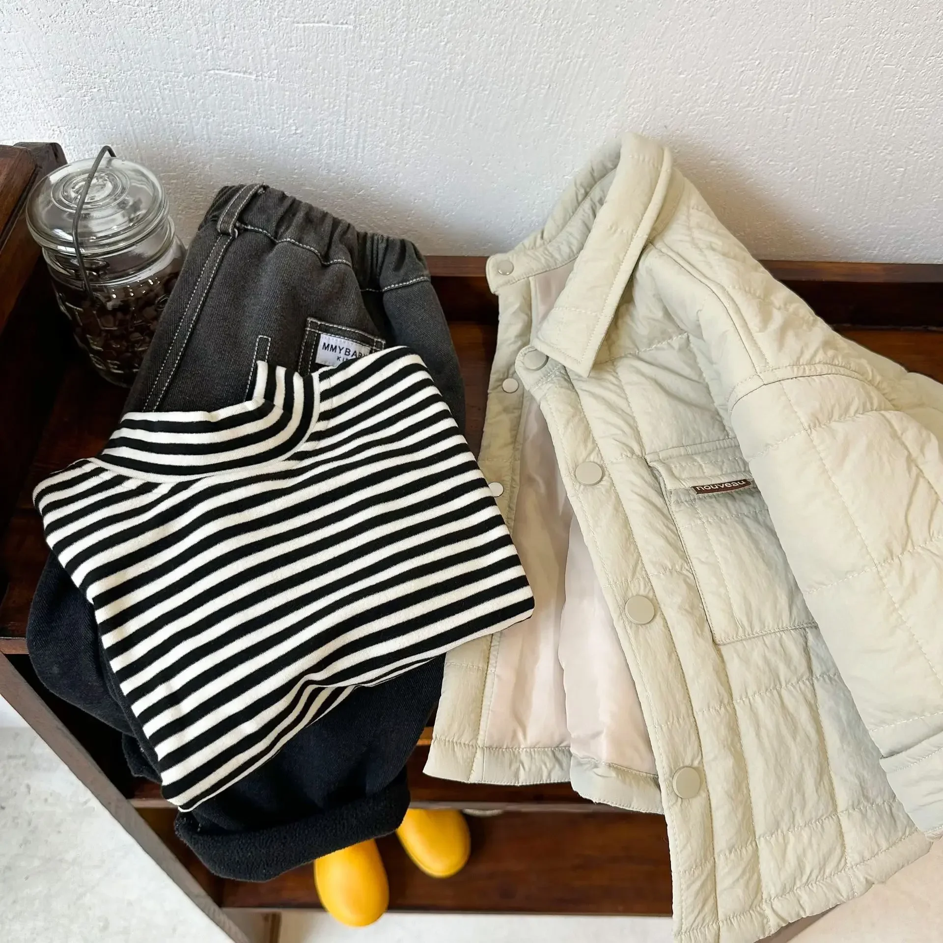 Kinder Baumwolle gefütterte Mantel 2023 Herbst Winter Neue Modische Jungen und Mädchen Einfarbig Baby Kurze Tasche Warme Jacke
