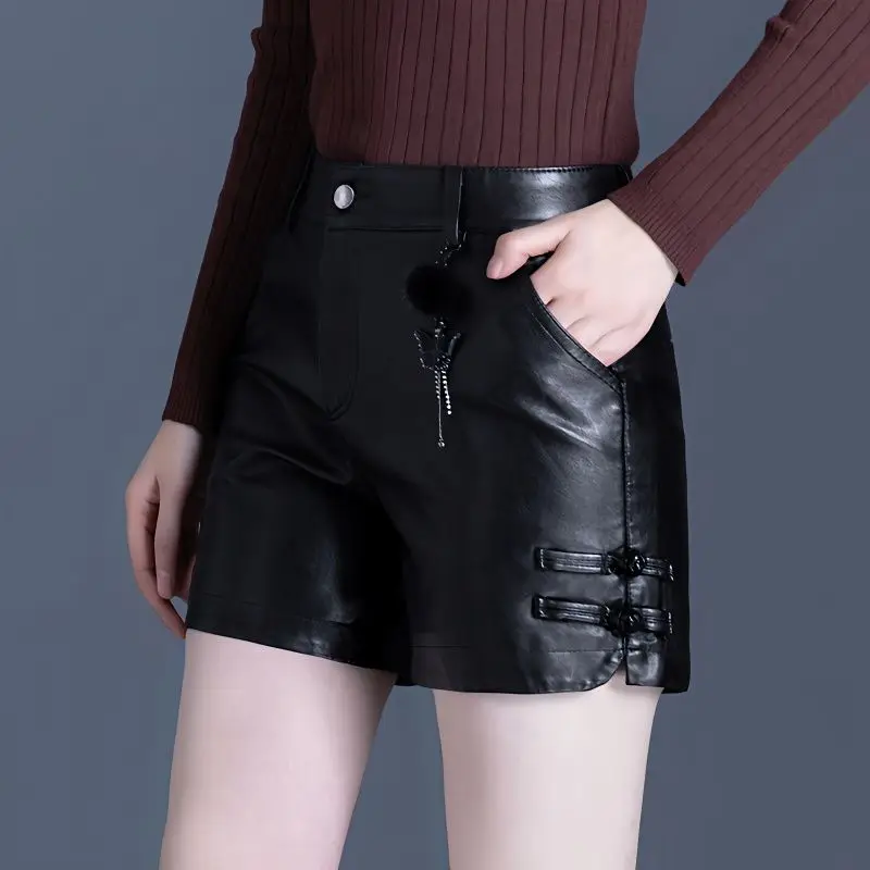 Nuovi pantaloncini dimagranti in pelle PU a vita alta per donna Autunno e inverno Pantaloni in pelle di grandi dimensioni A-line Gambe larghe larghe larghe coreane