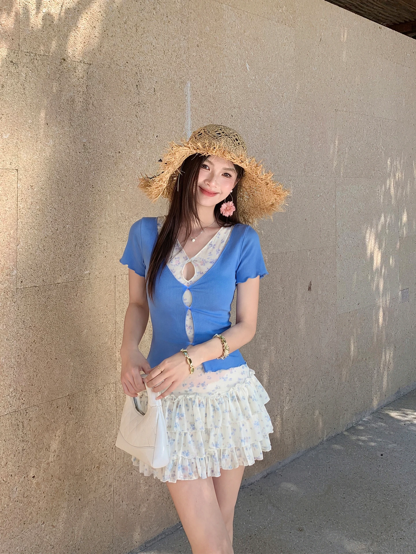 

Белое платье с коротким рукавом и кружевными вставками в стиле «Spicy Girl» от White Little Fish Original Pure Desire, женское летнее, с эффектом утяжки на талии, особое предложение