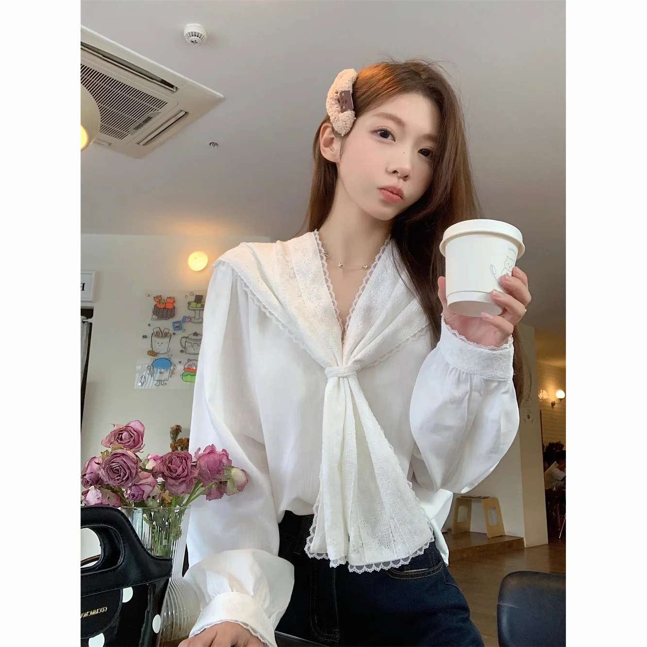 เสื้อเชิ้ตแขนยาวผู้หญิงลายทางทรงโอเวอร์ไซส์ติดกระดุมแขนทรงโคมจีบชายเสื้อสไตล์พรีปปี้ เรียบหรู สไตล์ฝรั่งเศสย้อนยุค