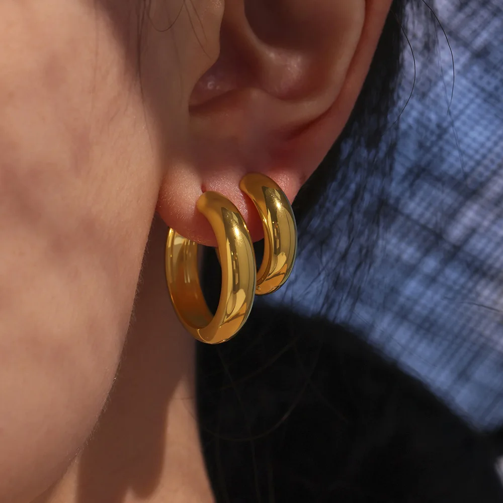 TOSOKO Round Plain Ring Ear Buckle Ear Ring Women's Stainless Steel Plated 18K Gold Simple Sleeping Non Removable Earrings F1015