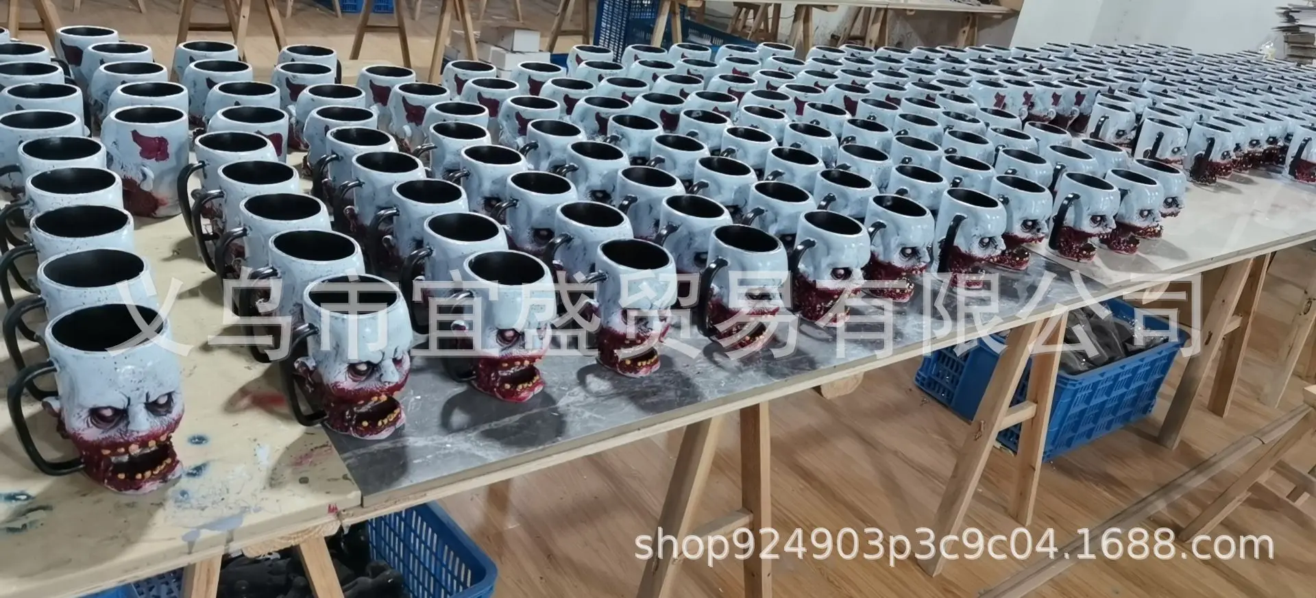 

Zombie Head Bloody Mug - Halloween Horror Resin Cup, Realistic Zombie Style, Gory Decoration