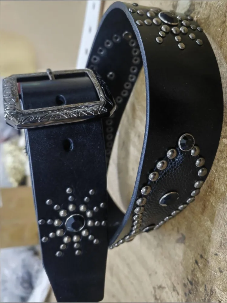 Punk Style Unisex Genuine Leather Belts High Quality Solid Color Diamonds Waistband Neutral Rivet Cowhide Fashion Buckle Strap