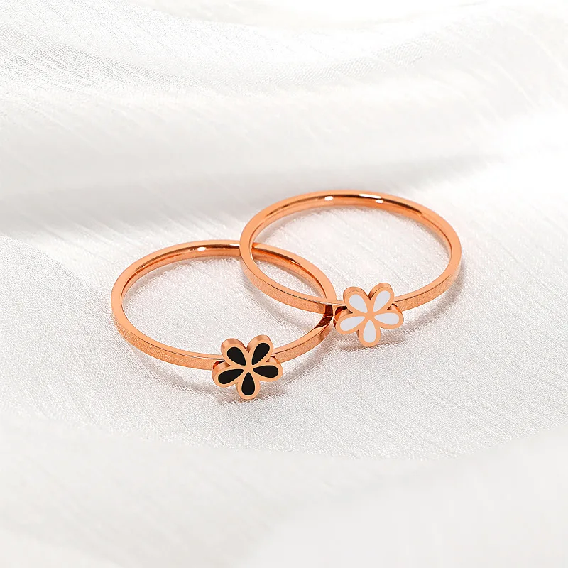 Stainless Steel Dripping Oil Daisy Flower Ring for Women Girls Trendy 5 Leaf Plant Ring Minimalist Jewelry Gift to Her
