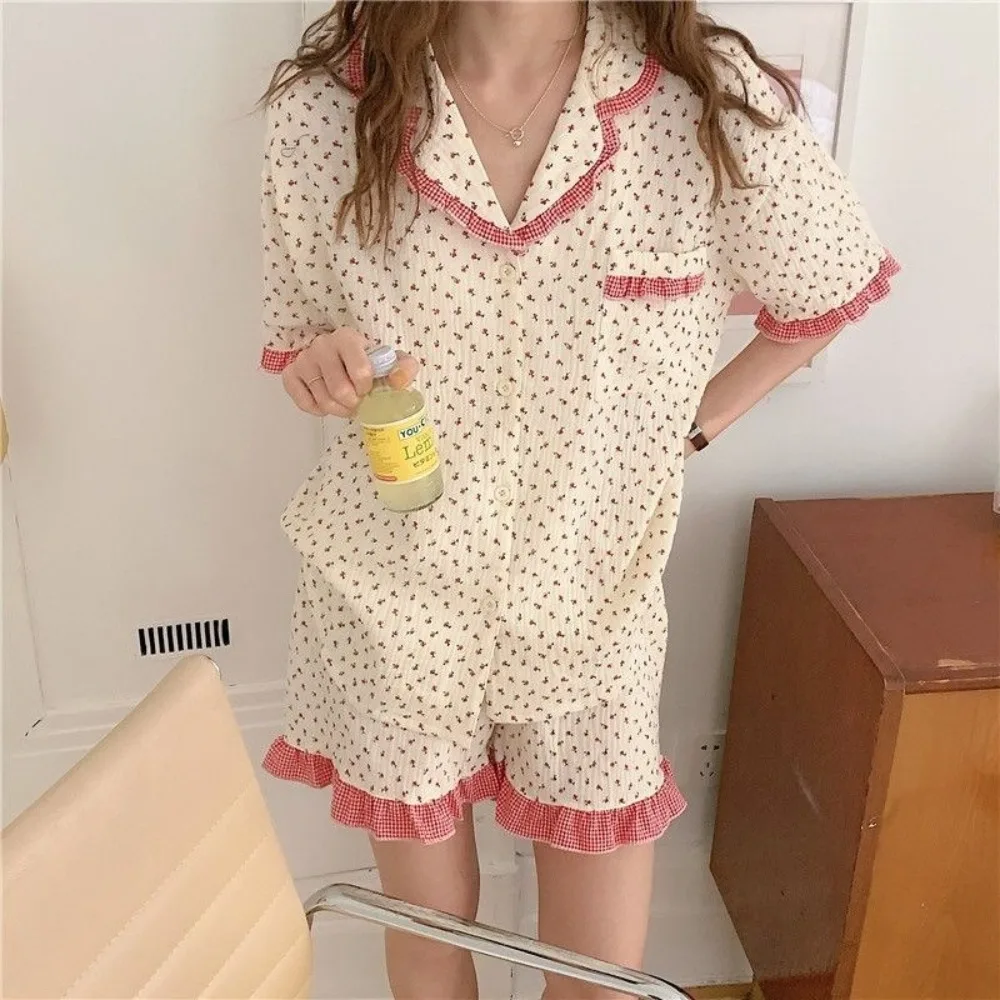 Lace Design Women Pajamas Set Short-Sleeved Cute Small Flowers Women's Pajamas Shorts Ruffle Detail Summer Pajamas Summer