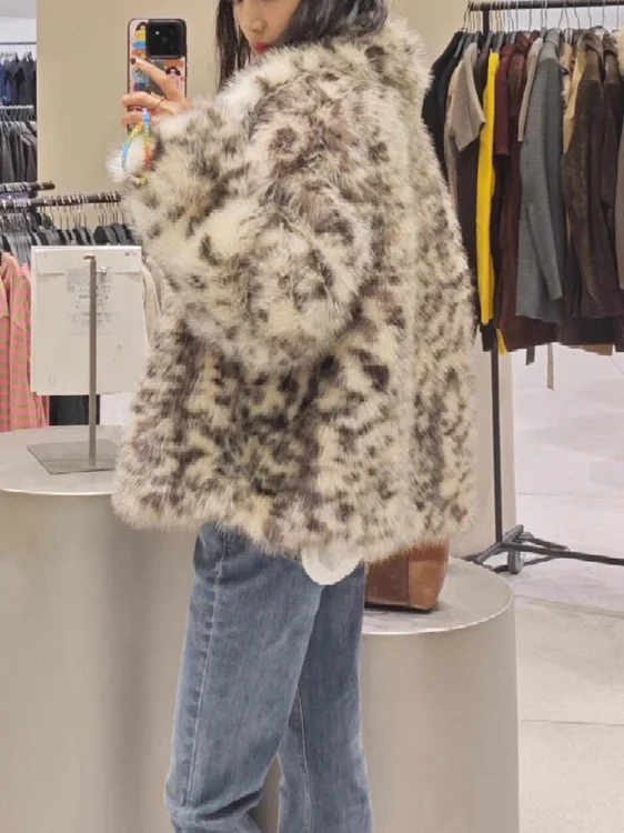 2025년 가을 럭셔리 센세이션 인조 모피 재킷 레오파드 프린트 동물 패턴 코트 여성용 따뜻한 폴리에스터 섬유 롱 코트