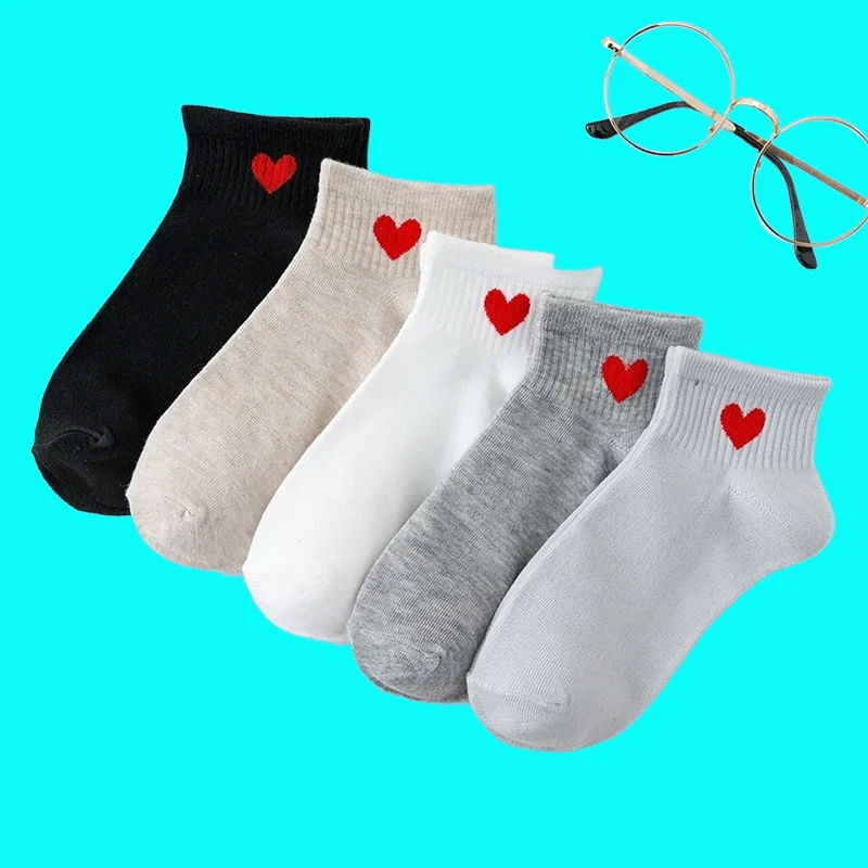 

5 Pairs New High Quality Women's Short Sock Trend Love Heart Pattern Female Socks Breathable Sweat Absorption Ladies Short Socks