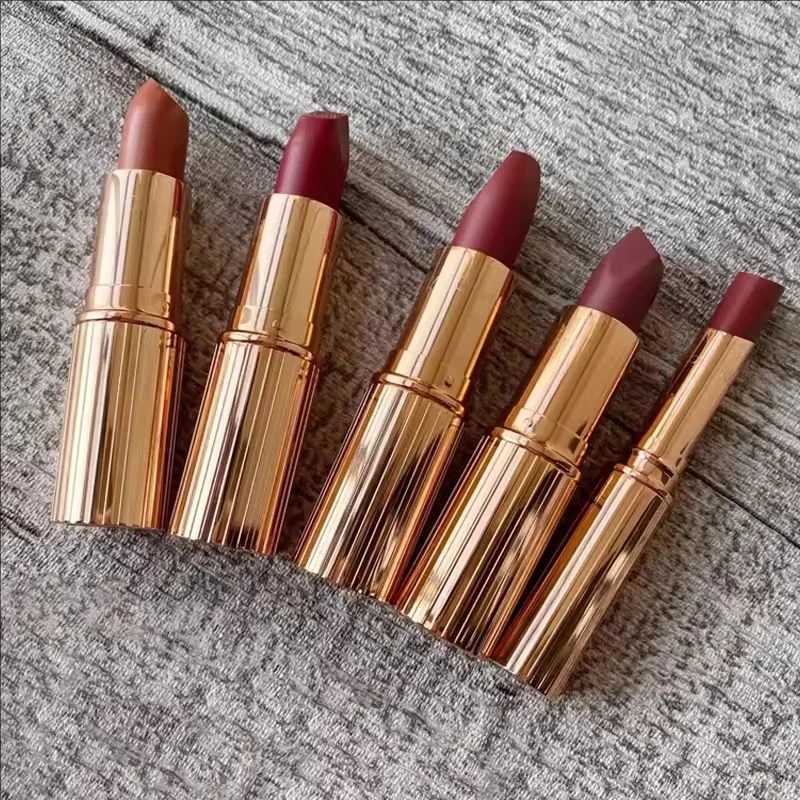 

Роскошная помада CT Star Same Style Small Gold Tube Lipstick Pillow Talk Code Show Complexion Rosy для улучшения цвета губ, передовая косметика