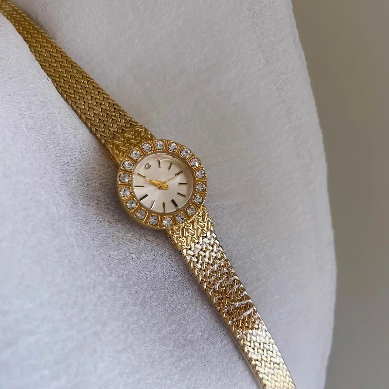 

Luxury Gold Women's Watch Exquisite White Small Dial Elegant Clock Gift Waterproof Women's Watch