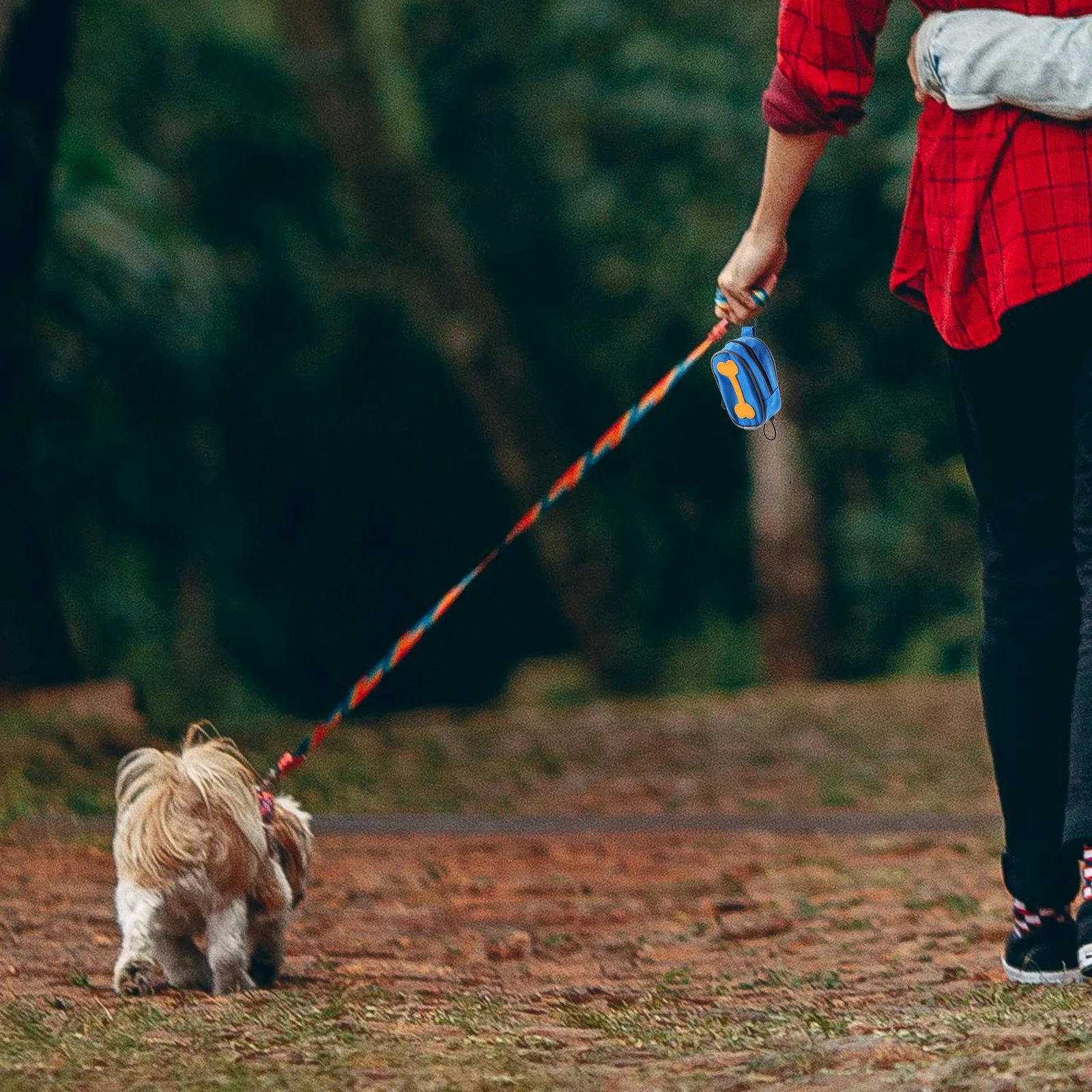 

Oxford Cloth Dog Poo Bag Holder with 8 Rolls Disposable Bags Zipper Pouch for Leash Walking Accessories Poo Bag