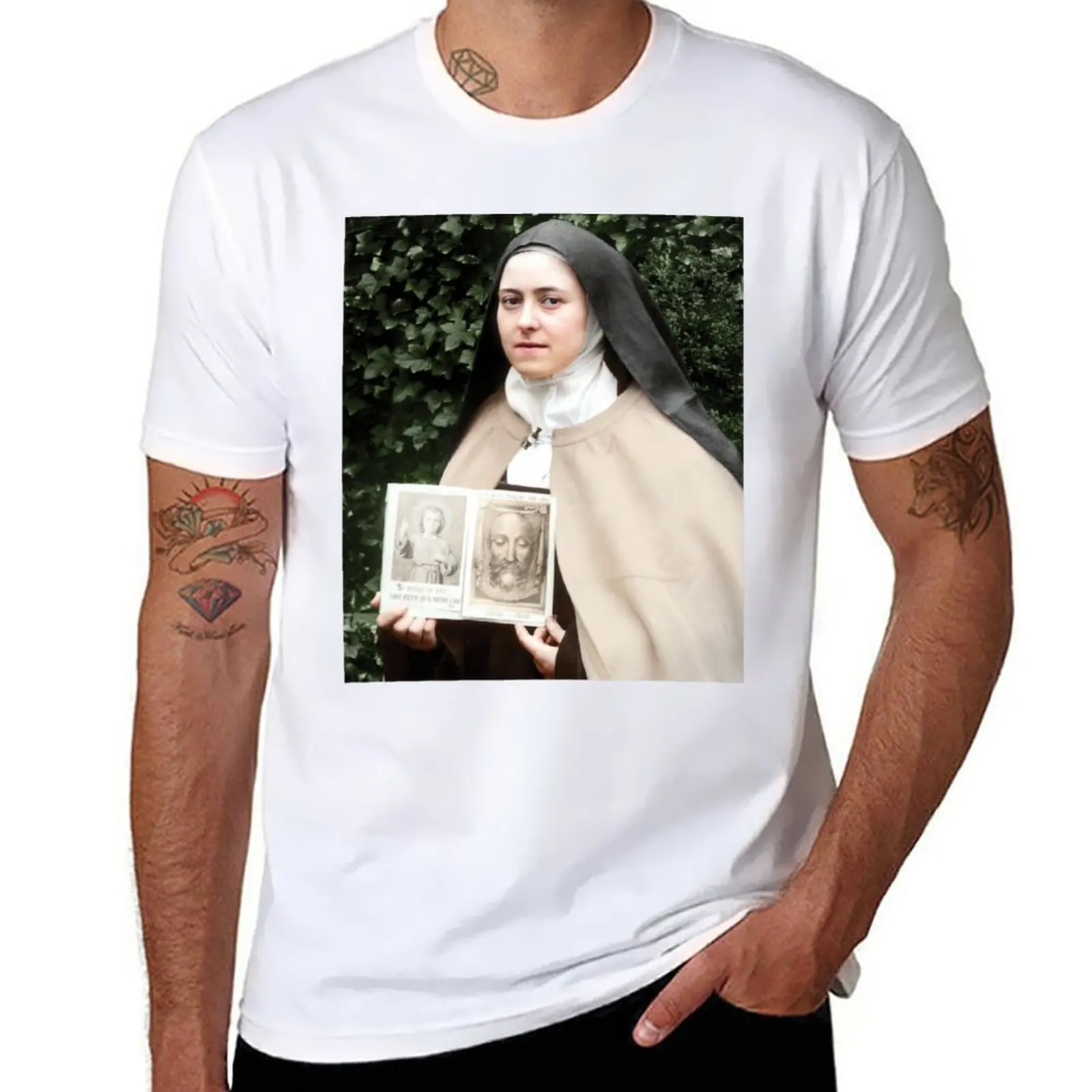 Camiseta iluminada de San Tereso del Niño Jesús y la Cara Santa, foto de la Pequeña Flor en color, regalos católicos y cristianos