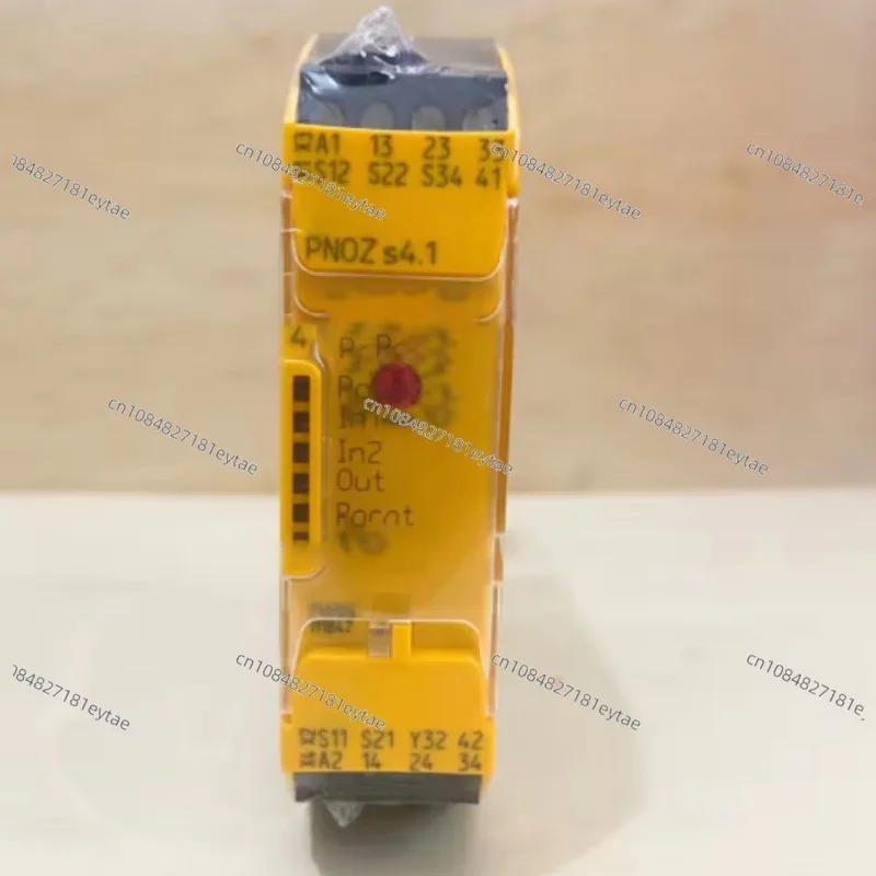 

S4 1 750124 Safety Relay 24V for PLC