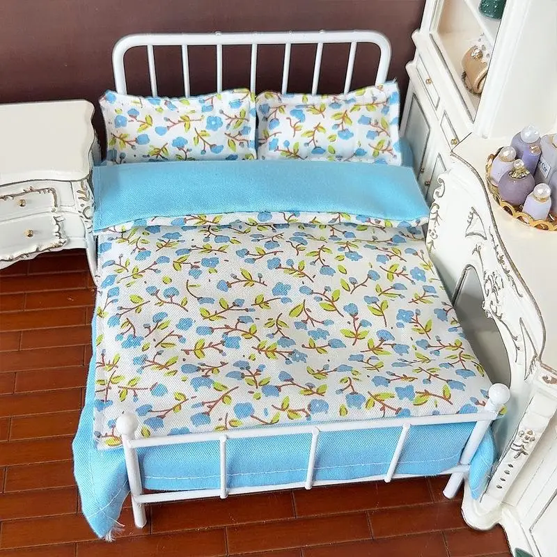 1/12 Dollhouse Miniature Bed Four Piece Bed Set Cover Bedding Set Doll Bedroom Decoration Toy