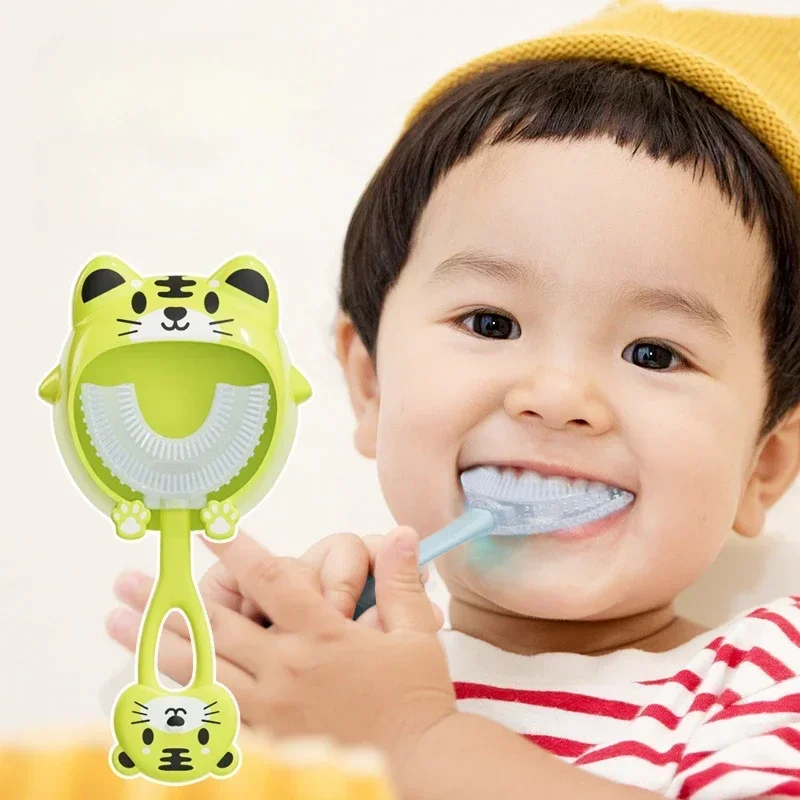 Cepillo de dientes en forma de U para niños, cepillo de dientes de entrenamiento de silicona para bebés, cepillo de limpieza para cuidado bucal de 360 grados, forma de Animal de dibujos animados bonitos