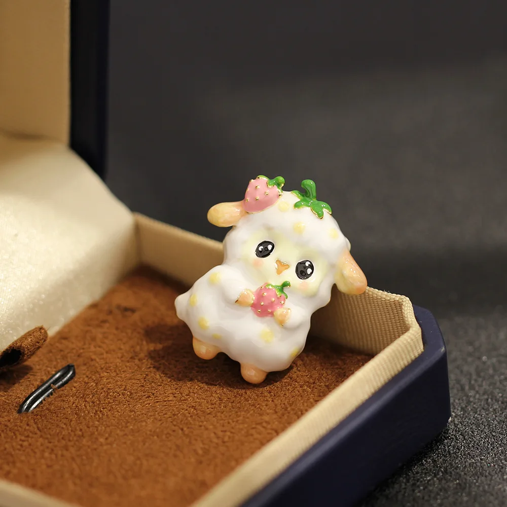 Cute and Sweet Pink Dripping Oil Little Lamb Embracing Strawberry Brooch Animal Sheep Broche Zodiac Accessories for Girls
