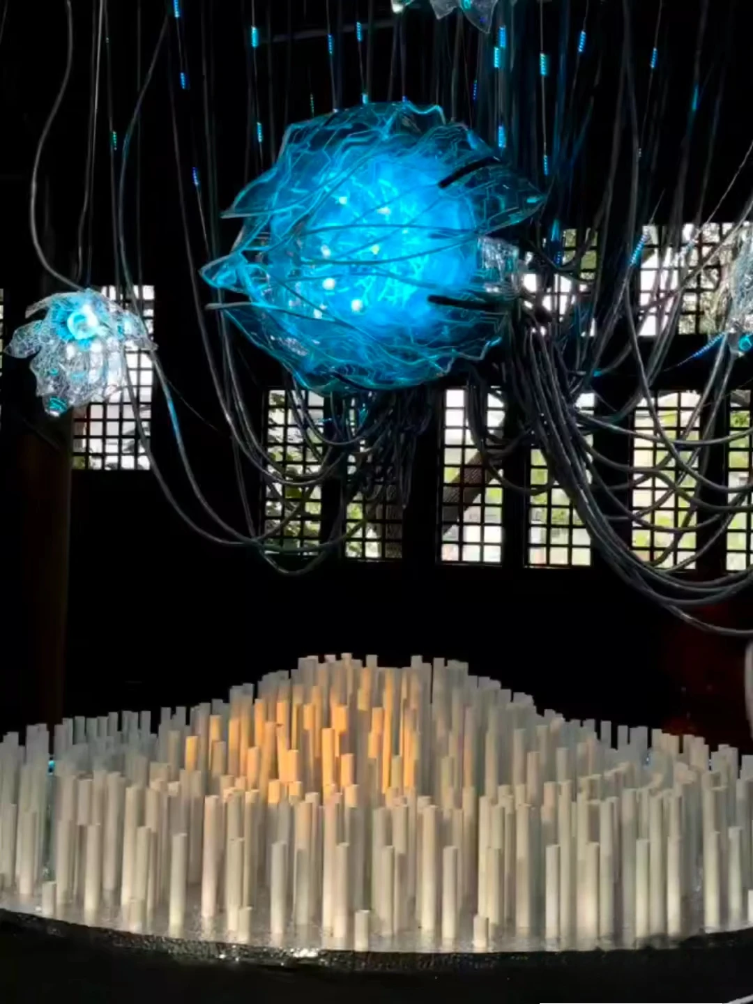 so-Outdoor Large Flower Lights Can Automatically Open and Close Can Automatically Adjust the Color of the Light！