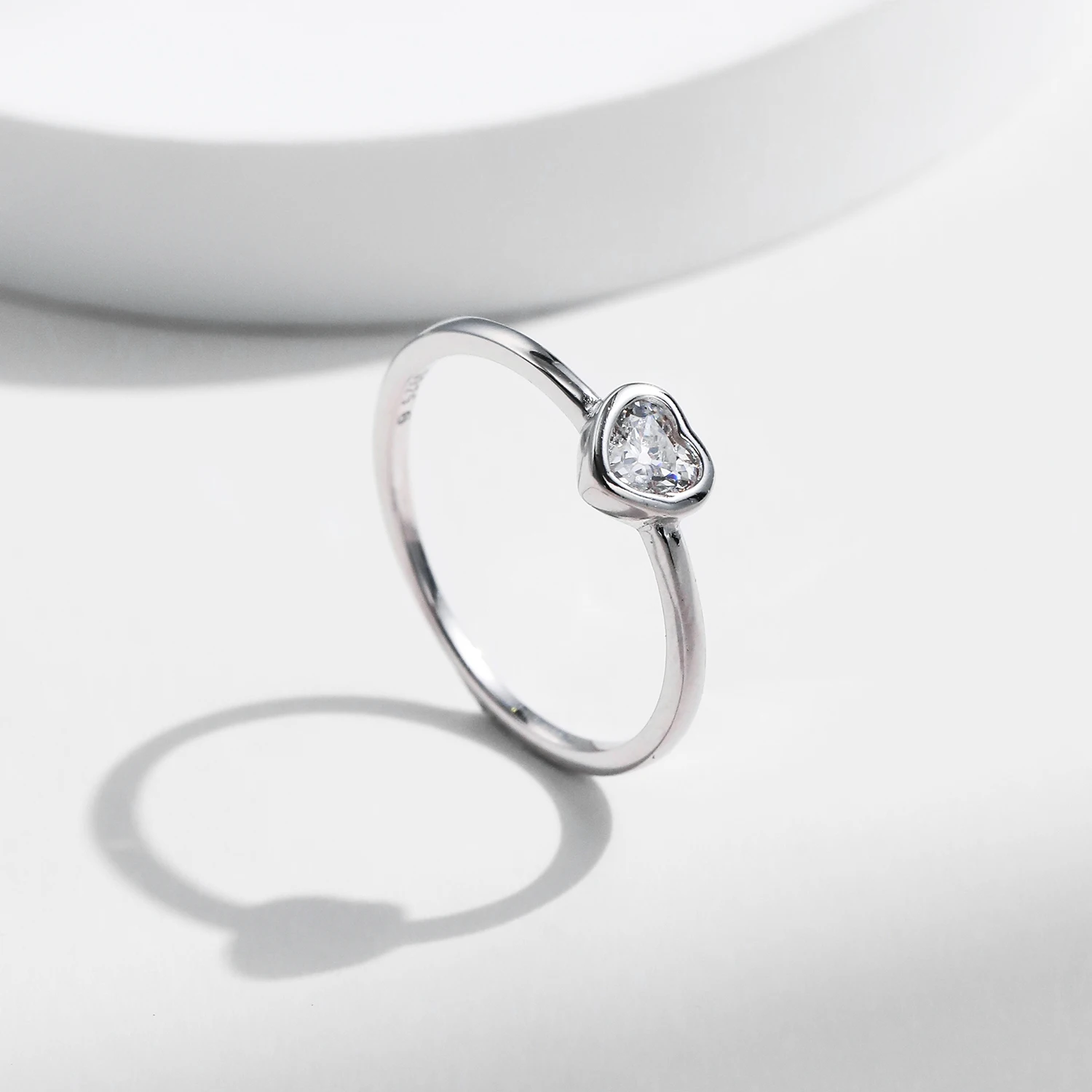 MODIAN Heart shape Cut Moissanite Solitaire Wedding Ring For Women 925 Sterling Silver D Color Wedding Band Fine Jewelry