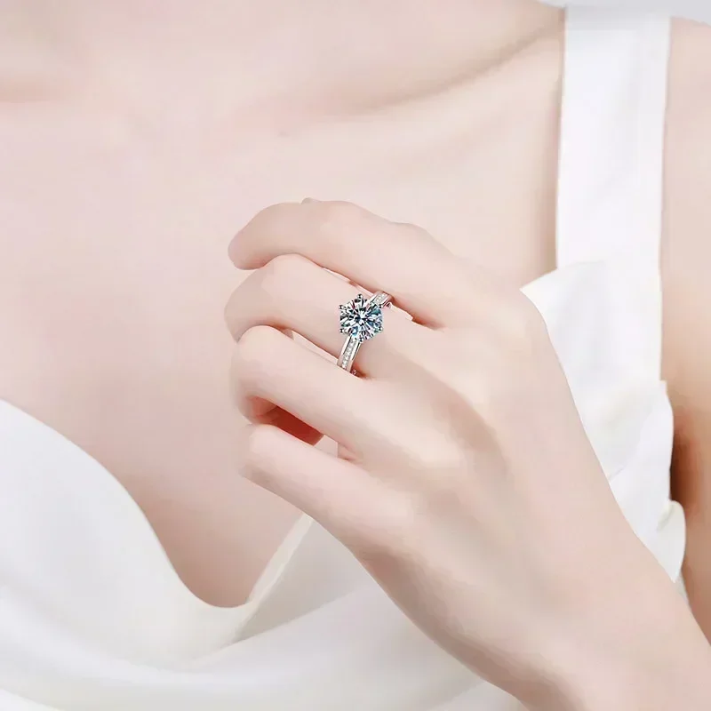 Elegant Design Six Pronged Setting Women Rings 3 Carat Moissanite Lady 18K White Gold Advanced Sense Rings for Gifts