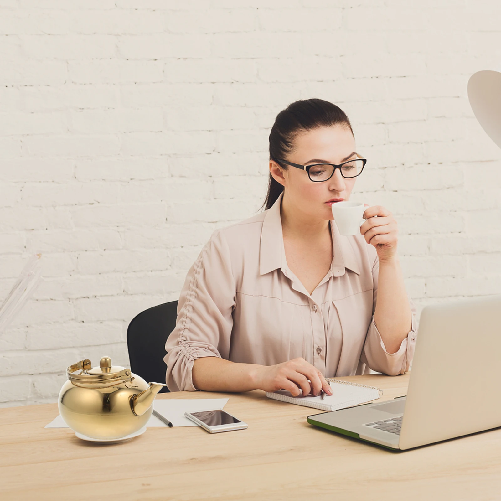 

1.8L Stainless Steel Tea Pot Thick Wall Vacuum Insulated Thermal Carafe For Home Office Travel Coffee Water Jug Kitchen Barware