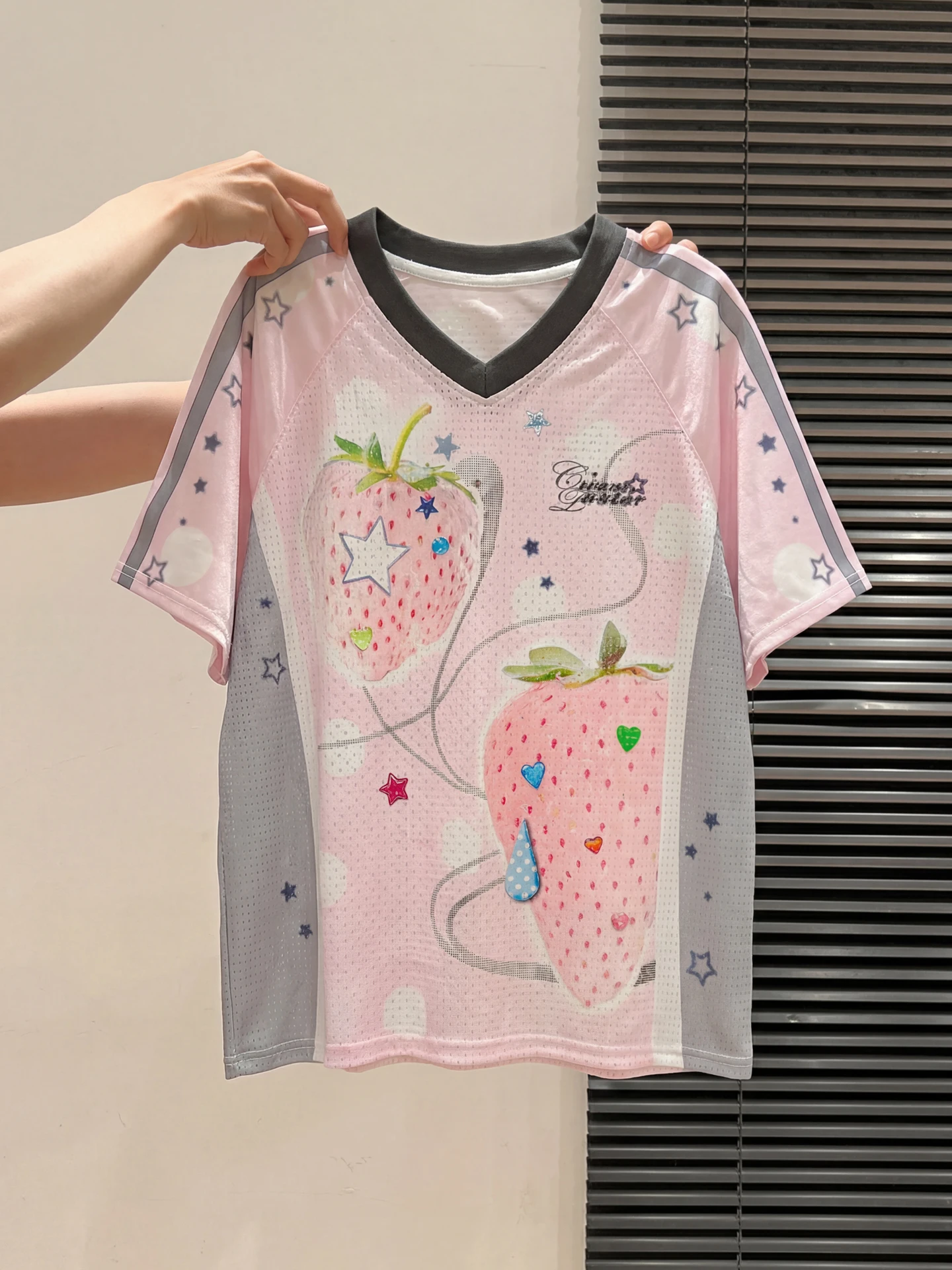 Korean Style Girls Strawberry Pink Print V-neck Short-sleeved T-shirt Women's Summer Lightweight Breathable Loose Top