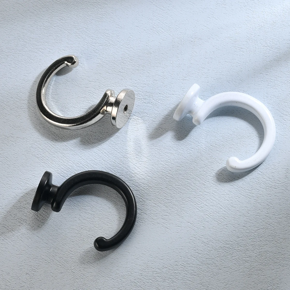 Antique European Style Black Metal Zinc Alloy Sheep Horn Small Double Hook Fitting Room Clothes and Hats Sundries Hook