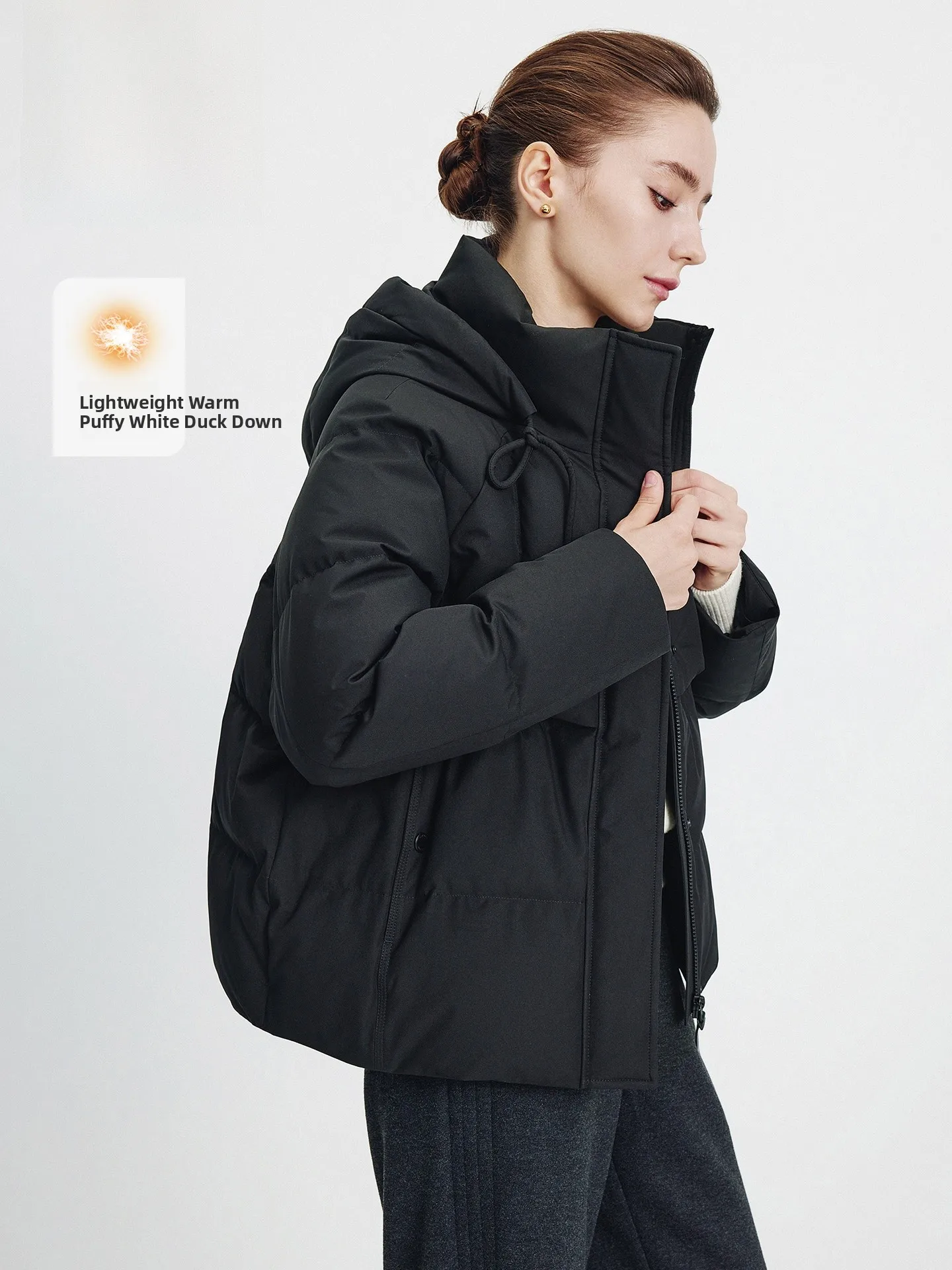 

Женская короткая пуховая куртка Navigare с капюшоном, на белом утином пуху, черная, для повседневной носки, стандартной длины, утепленная