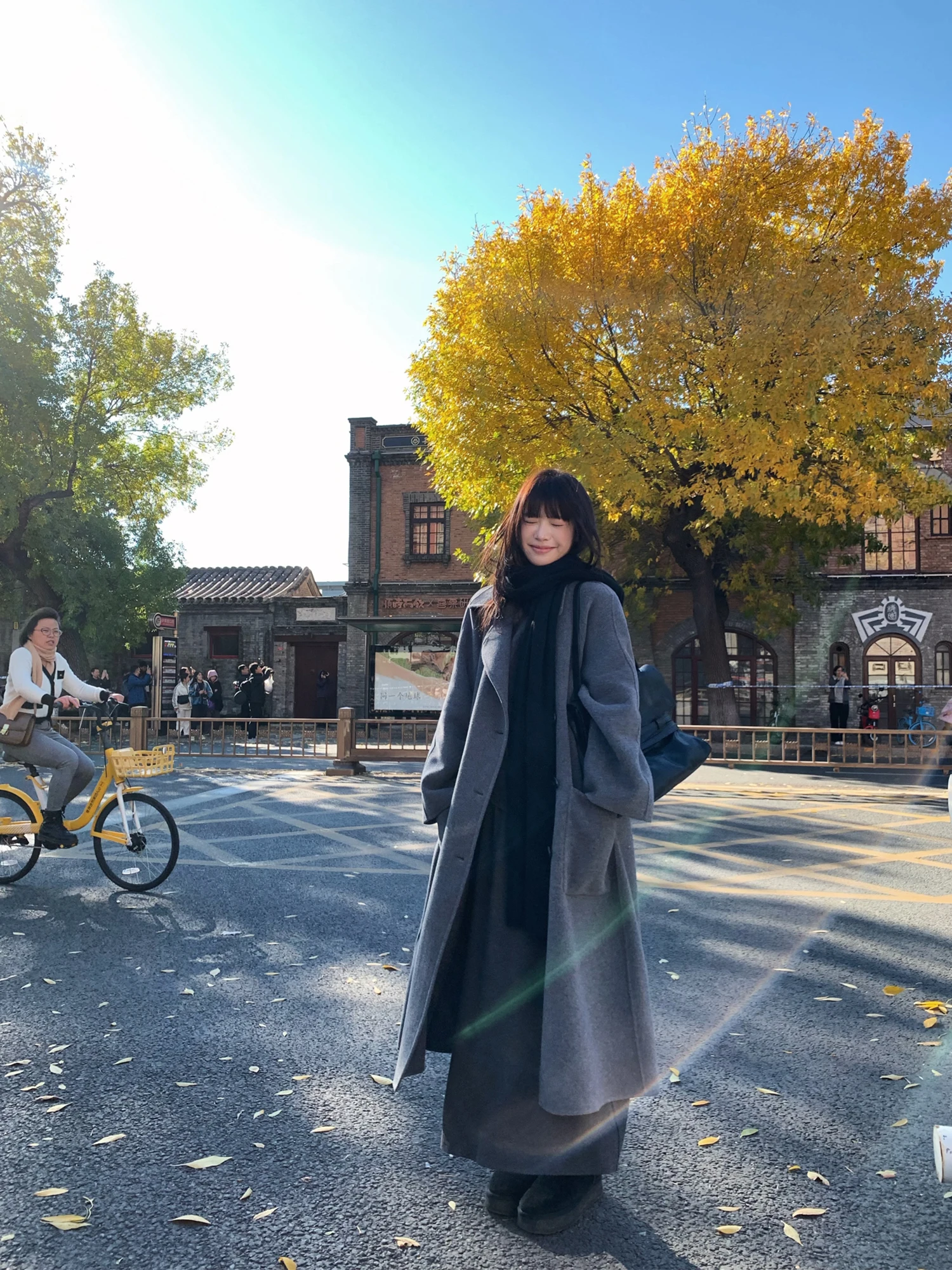 

mat Sle Double-Faced Woolen Coat with Collar by Xiao Jun Jun Brittany Heavyweight Blend of Camere And Wool for Women