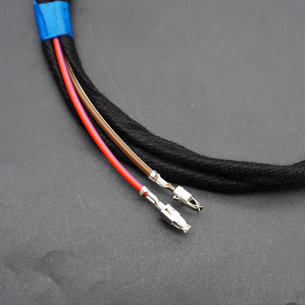 Used to upgrade the front center audio cable and rear subwoofer cable for Audi A3 8V from 10 channels to 12 channels