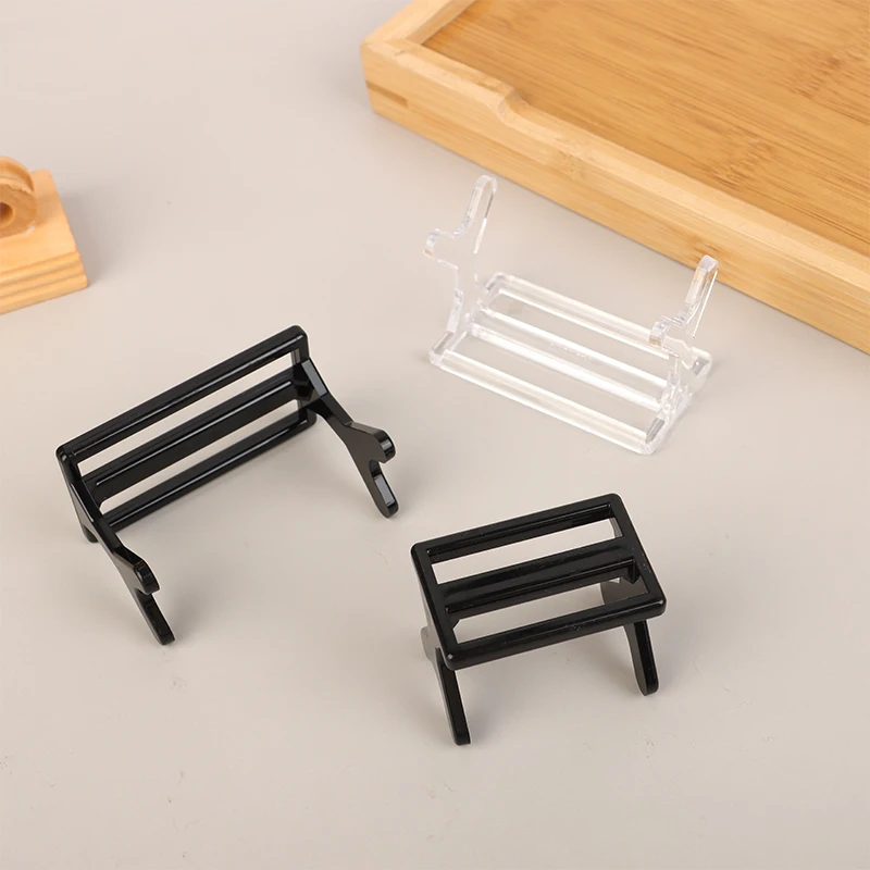 1개 낚시 미끼 진열대 – 낚시 가게에서 미끼를 정리하고 전시하기 위한 내구성 있는 플라스틱 선반