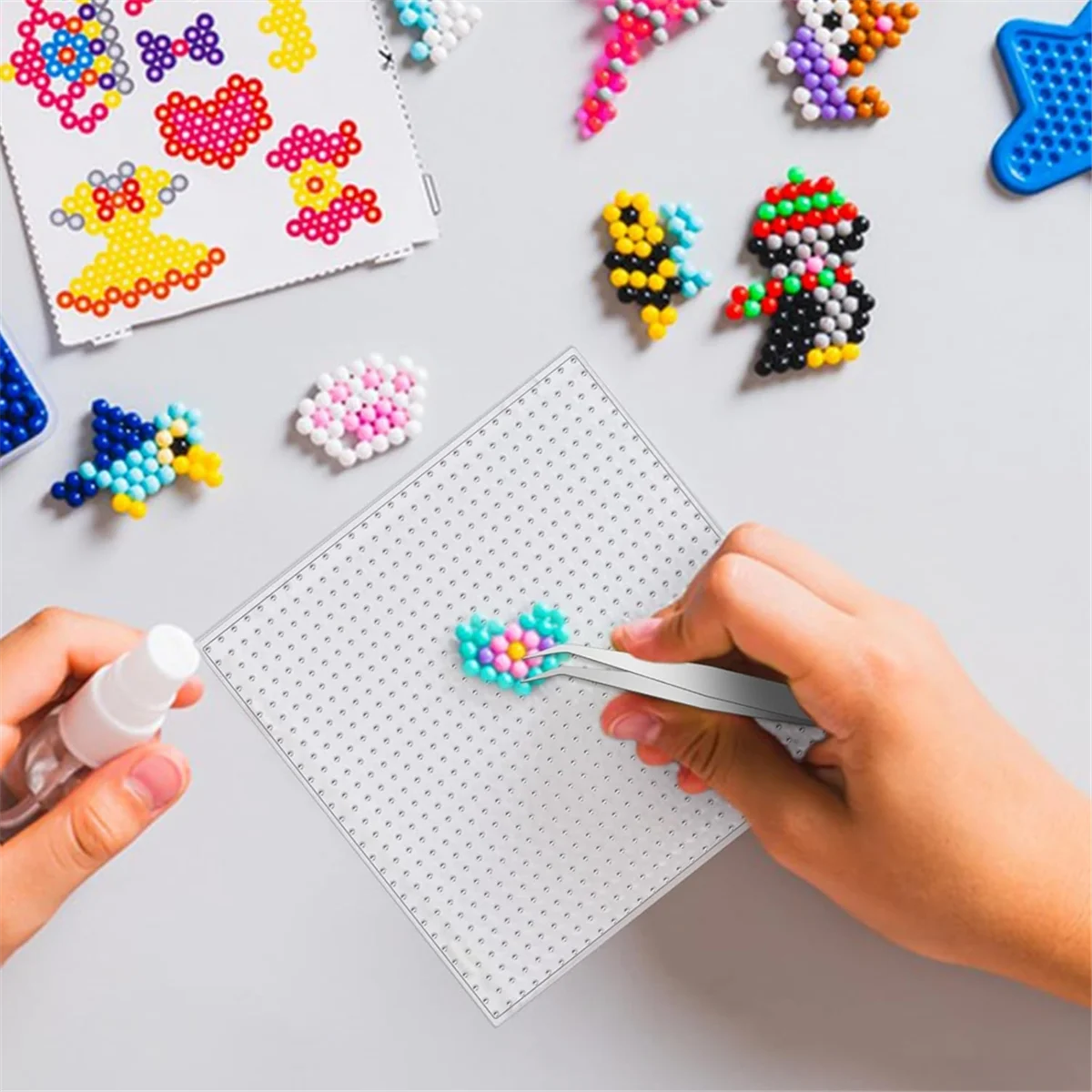 A83Z 5mm Fuse Beads Pegboards, Plastic Large Beads Boards with 2 Tweezers Clear Bead Pegboards for DIY Craft Bead Projects