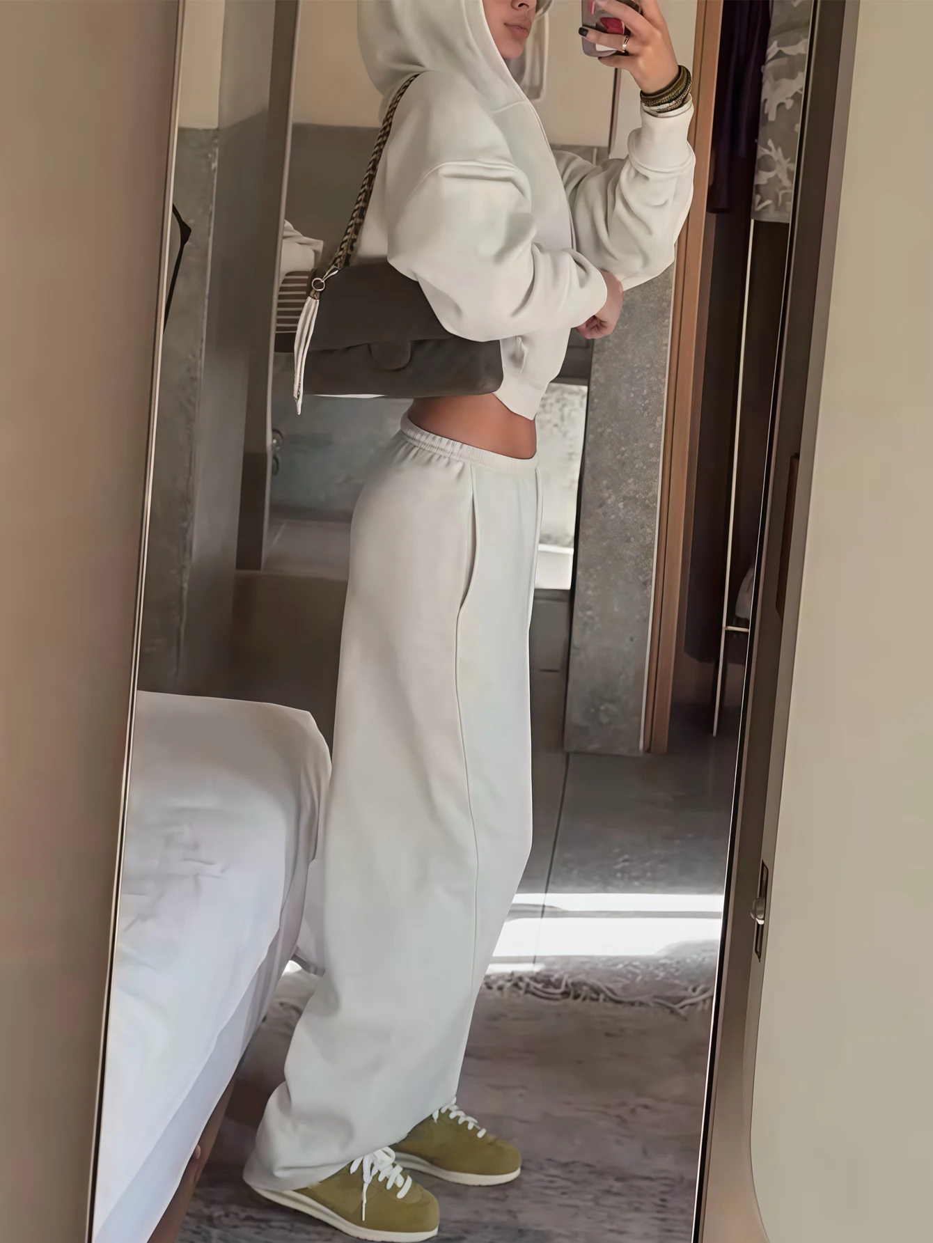 Lässiges, warmes, einfarbiges Damen-Set mit Kapuzenpullover und Jogginghose mit Reißverschluss vorne, Herbst-Winter-Mode, bequem und stilvoll