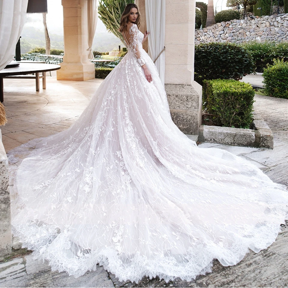 Elegant Sweetheart A-Line Long Sleeves Wedding Dresses 2026 Princess Lace Appliques Cathedral Train Bridal Gown Vestido De Noiva