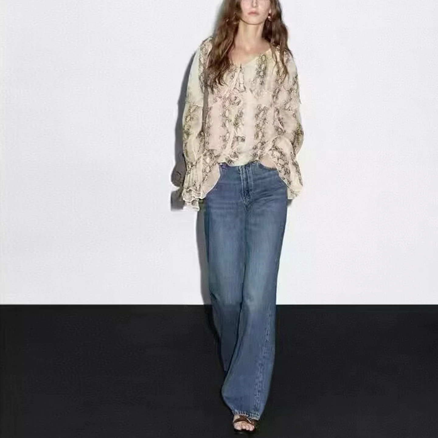 V-Neck Snake Skin Pattern Printed Shirt Women's Long Sleeve Blouse Floral Lace Hemline Autumn New Arrival European Style