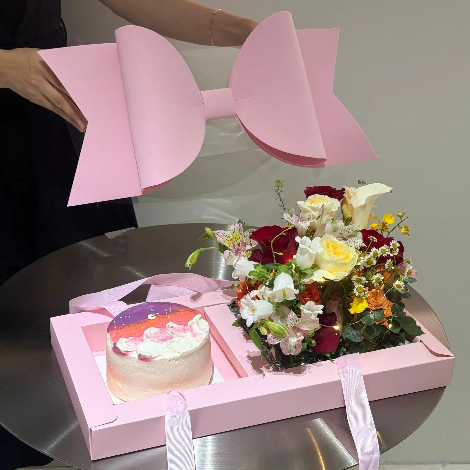 

5pcs Creative Flower Fruit Gift Box with Bowknot Floral Cake Chocolate Gift Box for Weddings Parties Birthday Celebrations