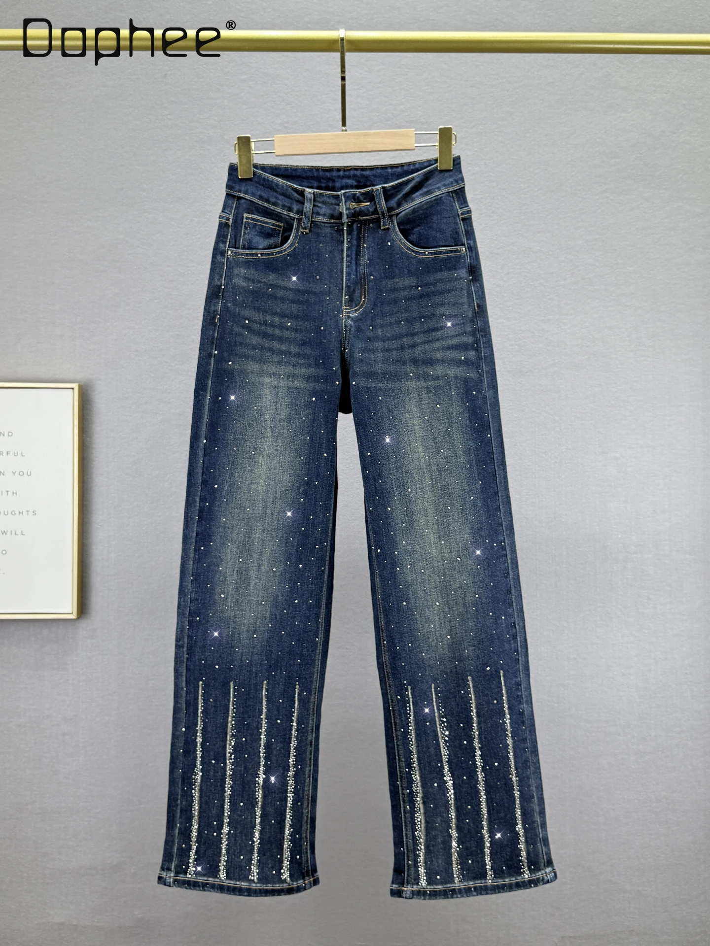 กางเกงยีนส์ประดับเพชรสำหรับผู้หญิง คอลเลคชั่นฤดูใบไม้ร่วง 2025 กางเกงทรงตรงเอวสูงทรงหลวมช่วยพรางหุ่น สไตล์ยุโรป กางเกงขายาวทรงยาวตามเทรนด์