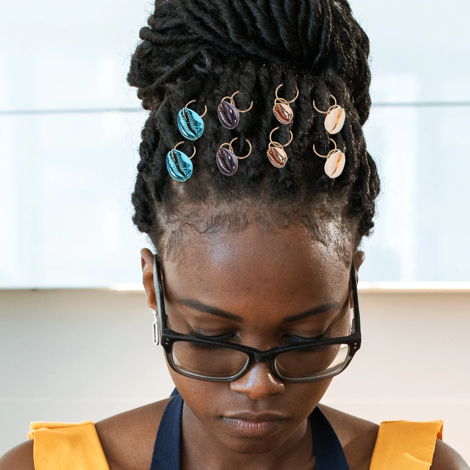 

24pcs Shell Barrettes Seashell Hair Clips Braiding Accessories Jewelry Charms Hair Rings for Women Locs Hairstyle Decorations