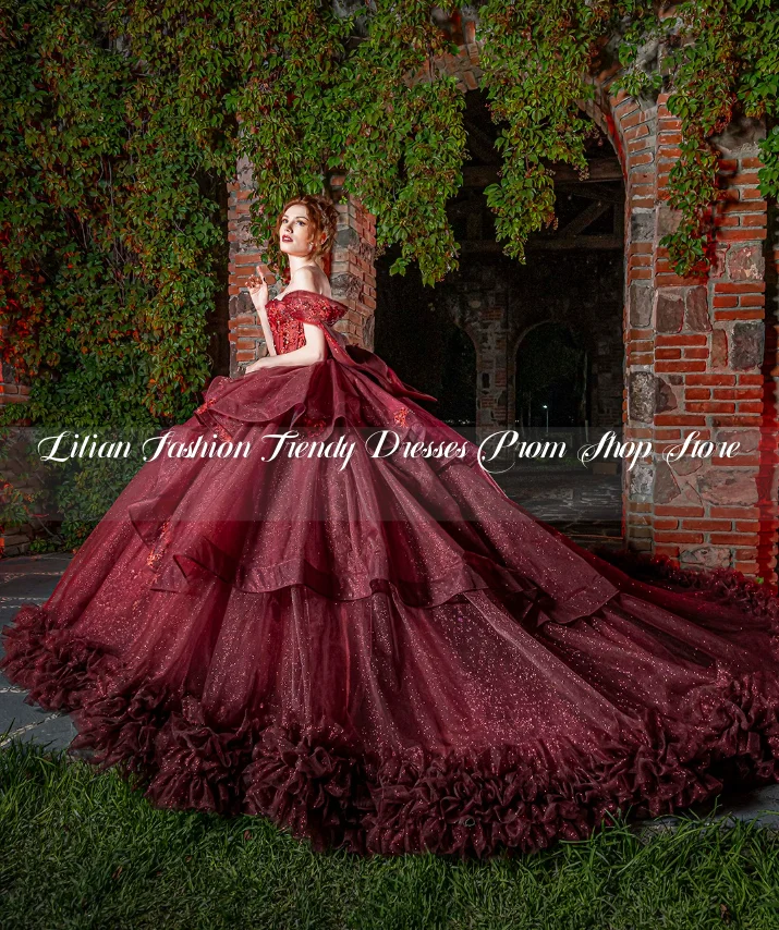 Burgundy vestidos de 15 años quinceañeras 2025 Luxury Off Shoulder Ruffle Glitter Sequin Appliques Cathedral Train Customized