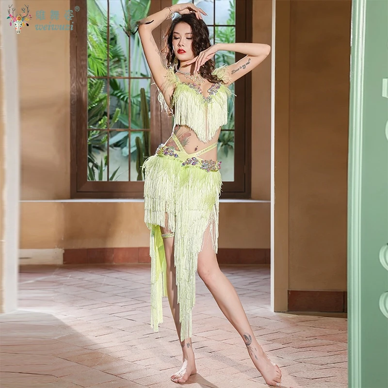 Bauchtanz High-End-Wettkampfkleidung Senior AB Stones Quastenset für Frauen Orientalischer Tanz Trommel Solo Performance Kostüm